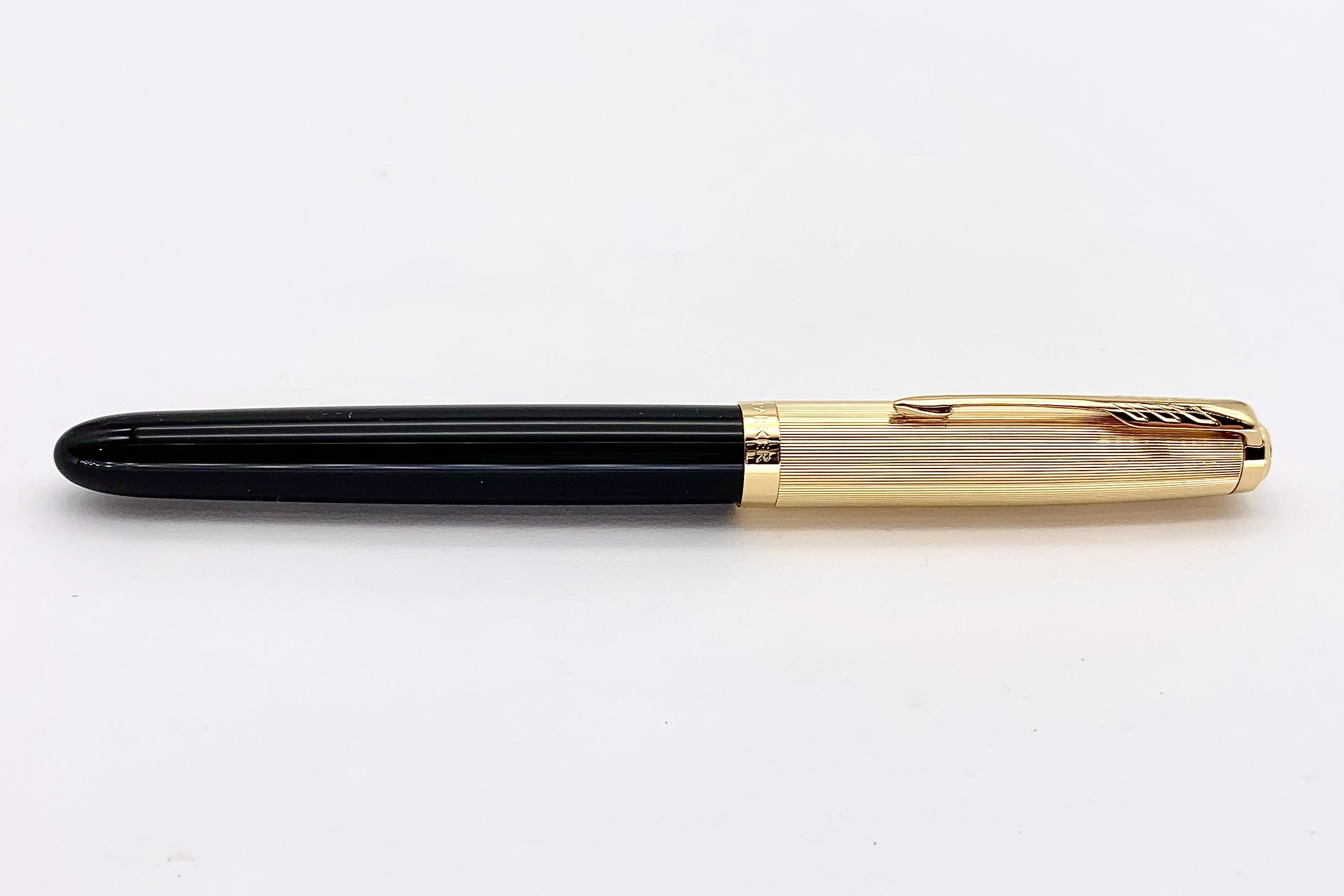 Parker51PremiumBlackGoldTrimFP18kNib_f